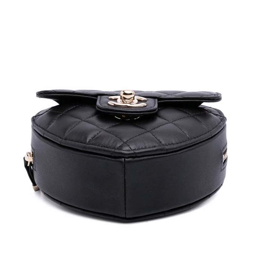 Chanel Mini Lambskin CC in Love Heart Crossbody Black Leather Good condition - Inside View