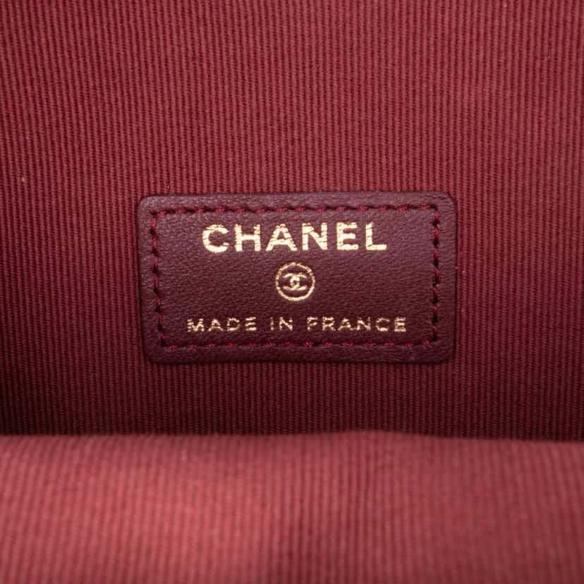 Chanel Mini Lambskin CC in Love Heart Crossbody Black Leather Good condition - Box View