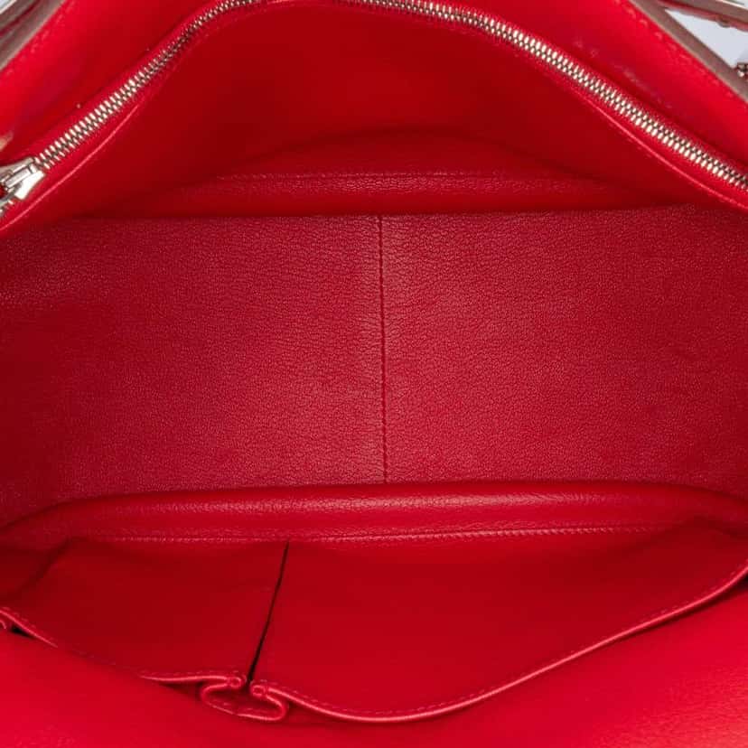 Hermès Clemence Jypsiere 31 Red Leather Good condition - Model View