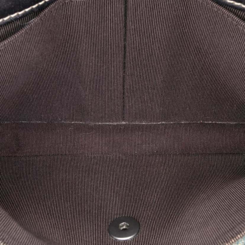 Chanel CC Chocolate Bar Denim East West Flap Blue Good condition - Box View