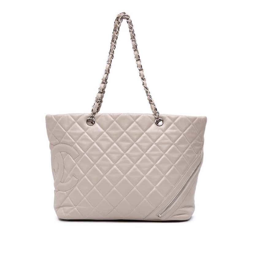 Chanel Large Quilted Aged Calfskin Cotton Club Tote White Leather Good condition - Front View