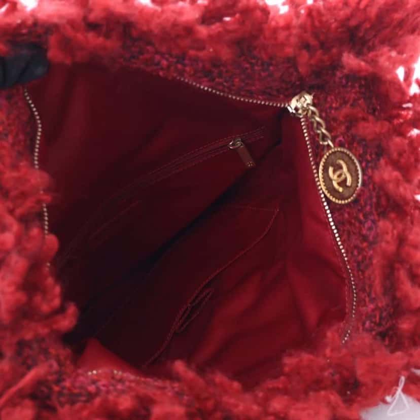 Chanel Tweed Fringe Paris Cosmopolite Clutch Red Good condition - Model View