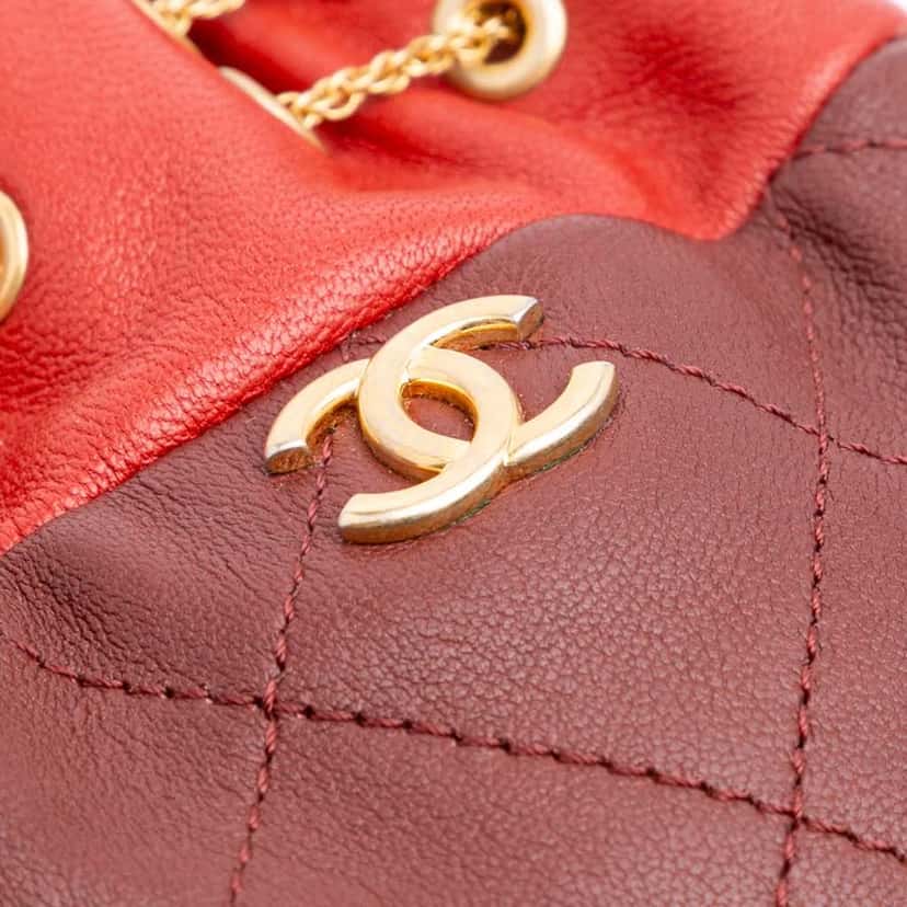 Chanel CC Quilted Calfskin Drawstring Bucket Bag Red Leather Good condition - Box View