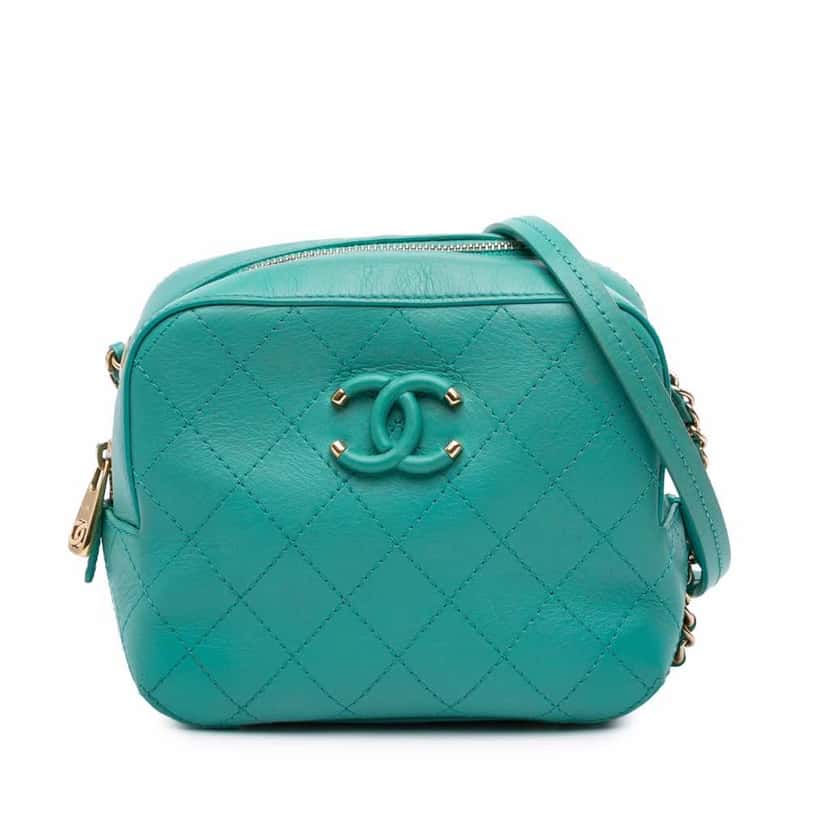 Chanel CC Stitched Calfskin Enamel Camera Bag Blue Leather Good condition - Front View
