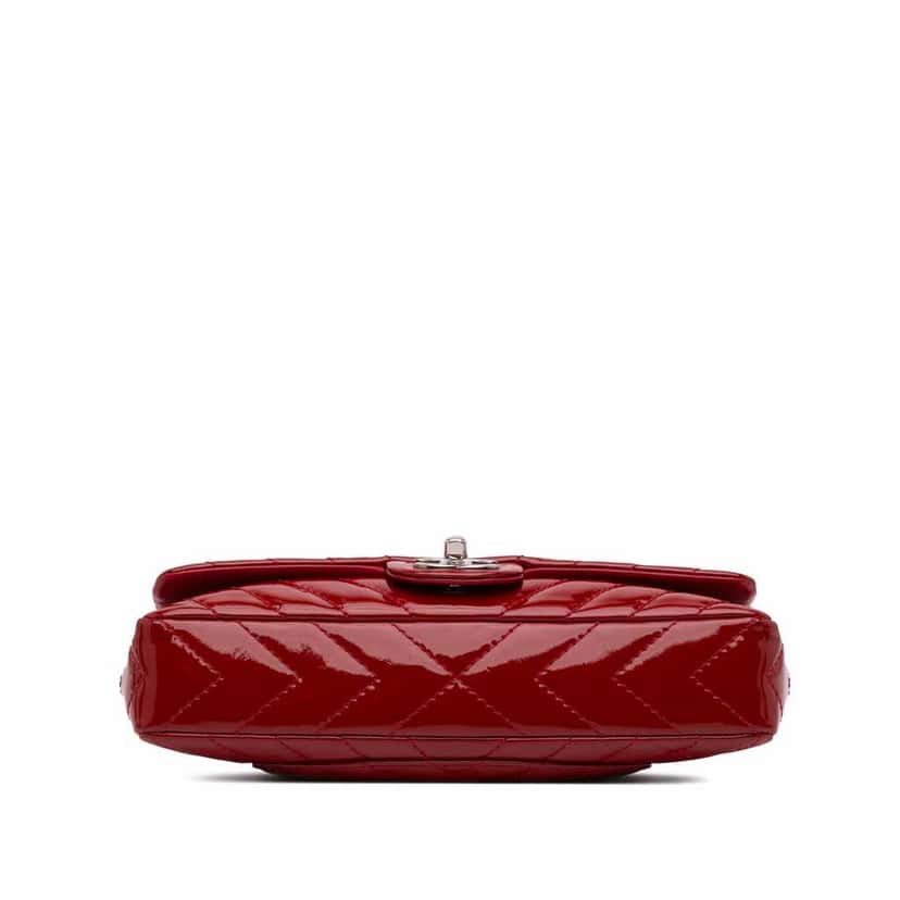 Chanel Classic Chevron Patent East West Single Flap Red Leather Good condition - Inside View