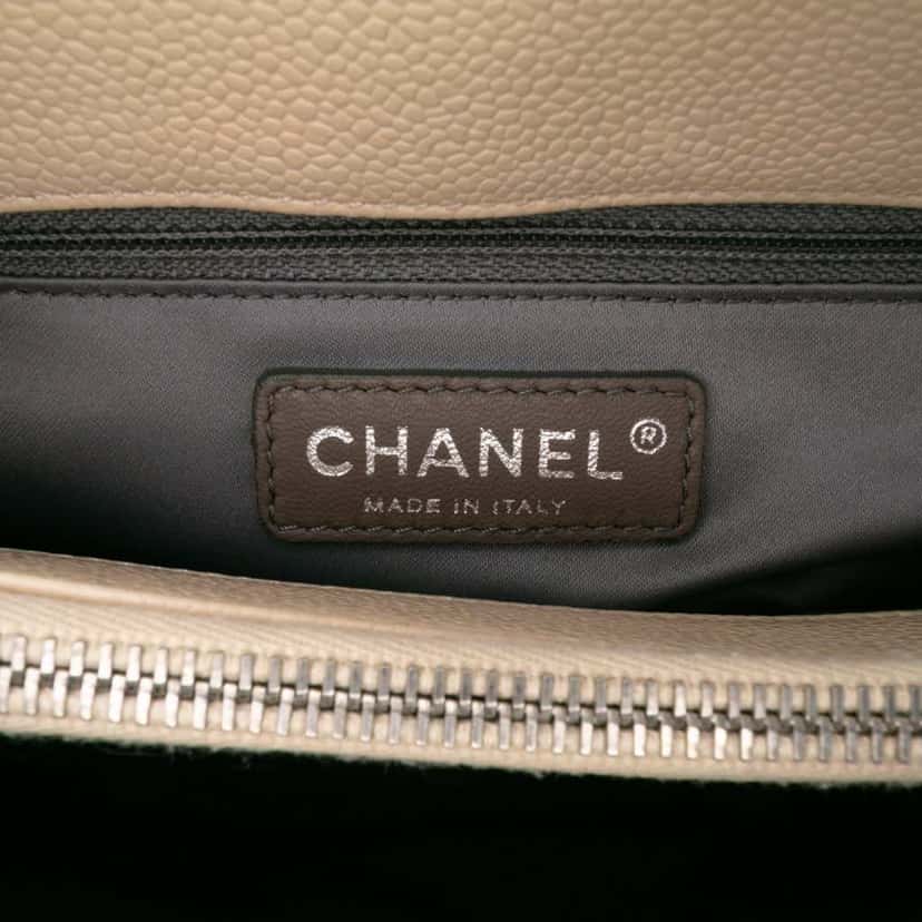 Chanel Caviar Grand Shopping Tote Brown Leather Good condition - Box View
