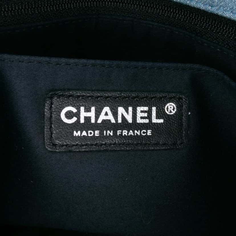 Chanel Medium Embroidered Denim Perfume Bottle Single Flap Blue Good condition - Box View