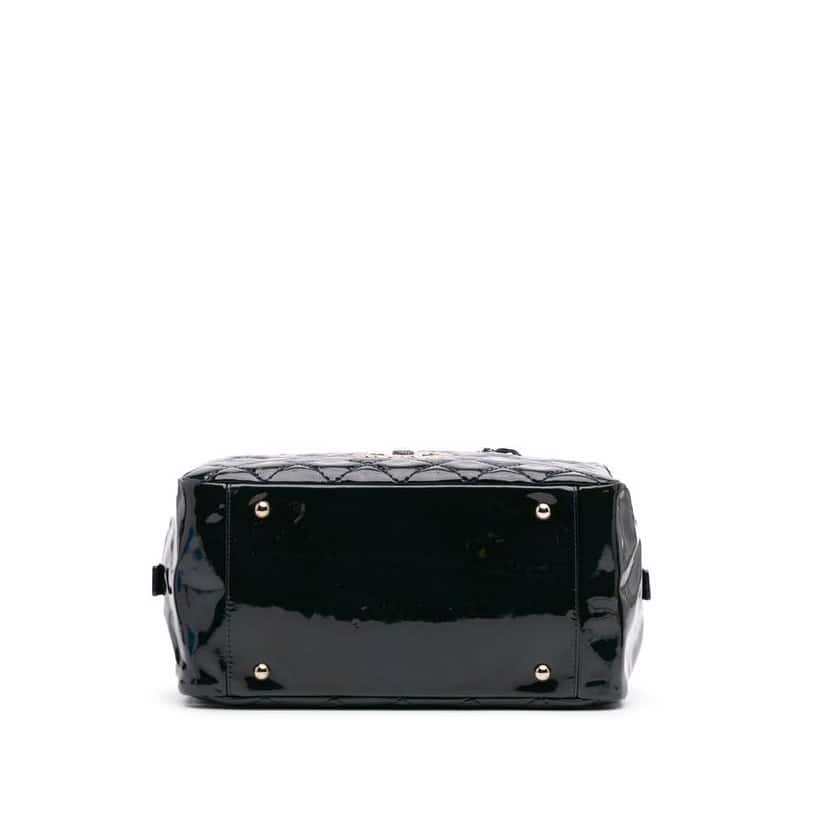 Chanel Large CC Quilted Patent Brilliant Camera Bag Blue Leather Good condition - Inside View