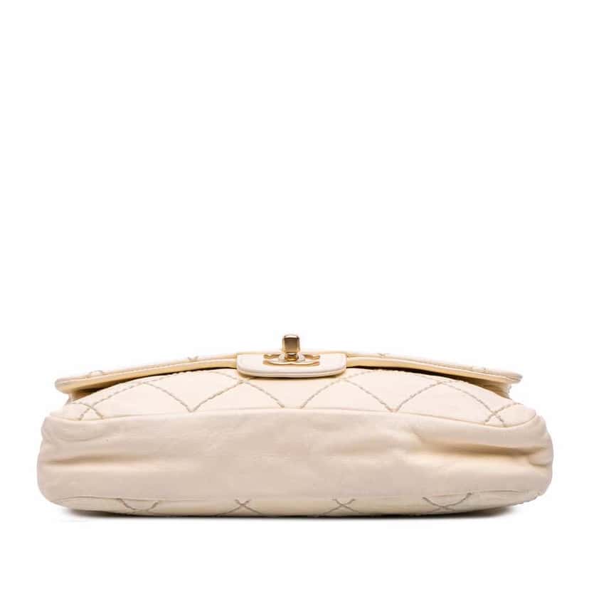 Chanel Medium Quilted Lambskin Rose Applique Wild Stitch Single Flap White Leather Good condition - Inside View