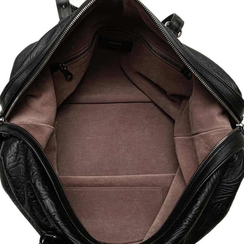 Loewe Embossed Leather Canela Boston Bag Black Leather Fair condition - Model View