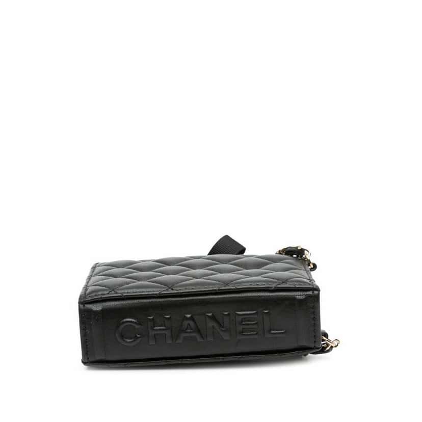 Chanel Quilted Lambskin Book Card Holder On Chain Black Leather Good condition - Inside View