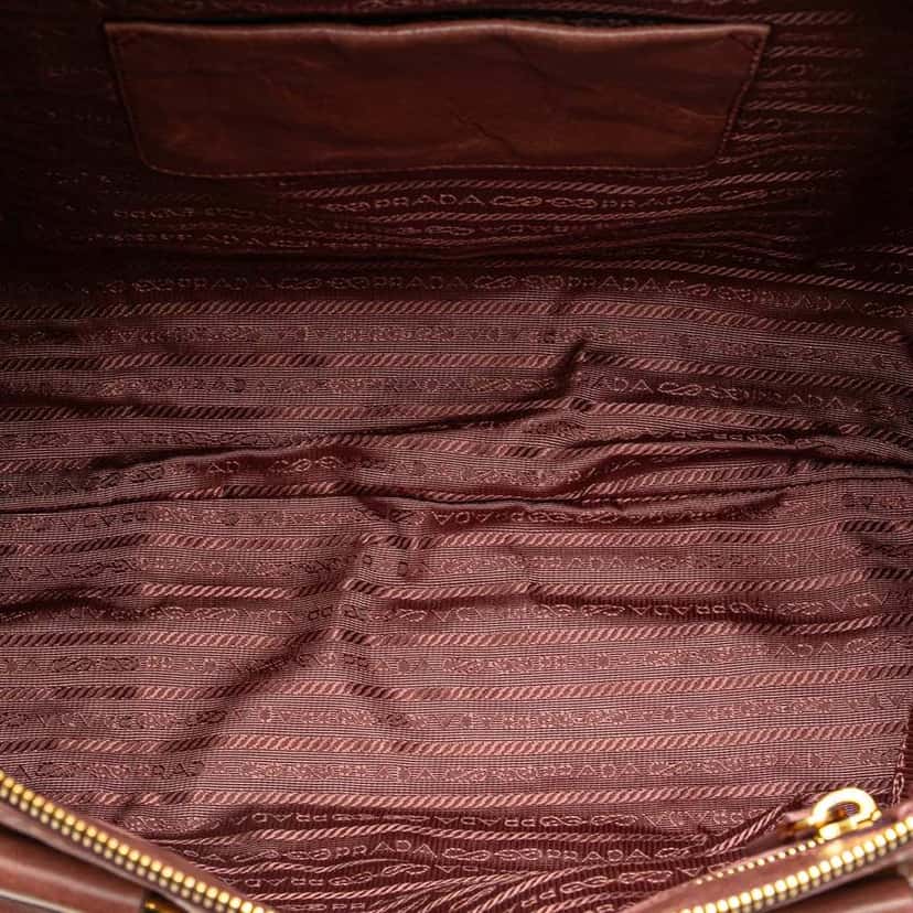 Prada Vitello Shine Satchel Pink Leather Fair condition - Model View
