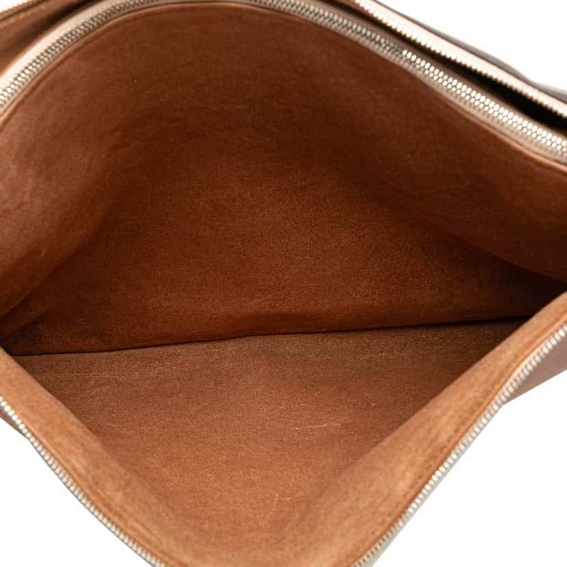Celine Lambskin Soft Trio Shoulder Bag Brown Leather Good condition - Model View