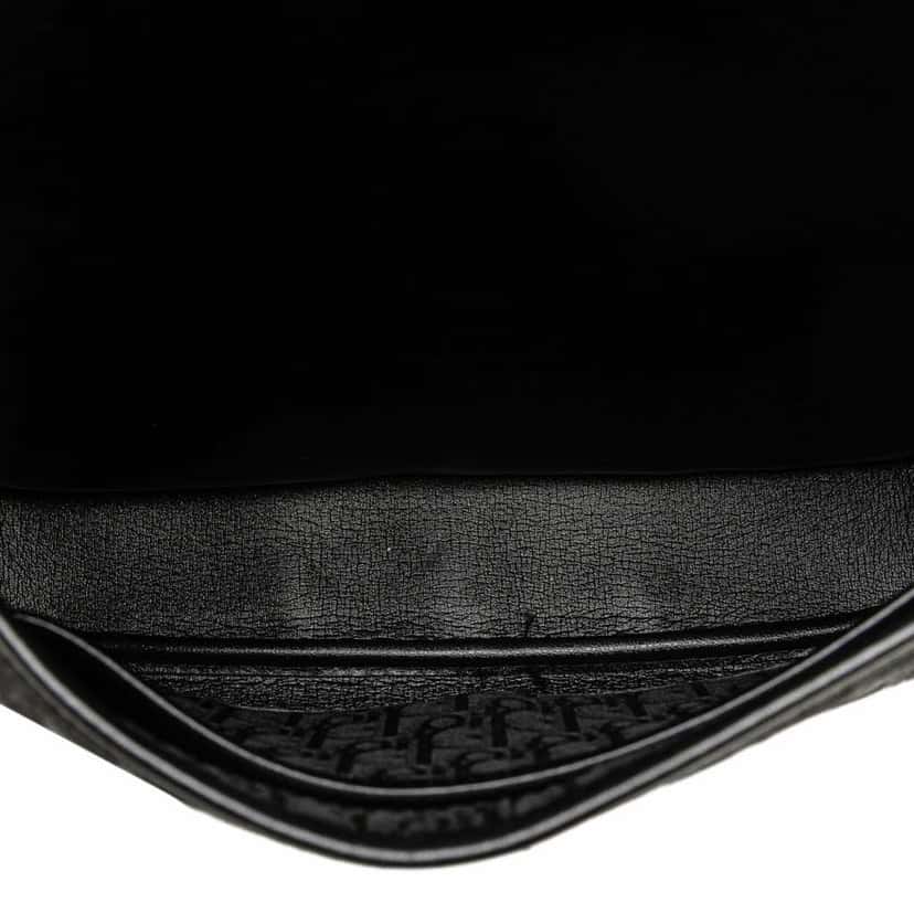 Dior Oblique Canvas Flap Crossbody Black Good condition - Model View