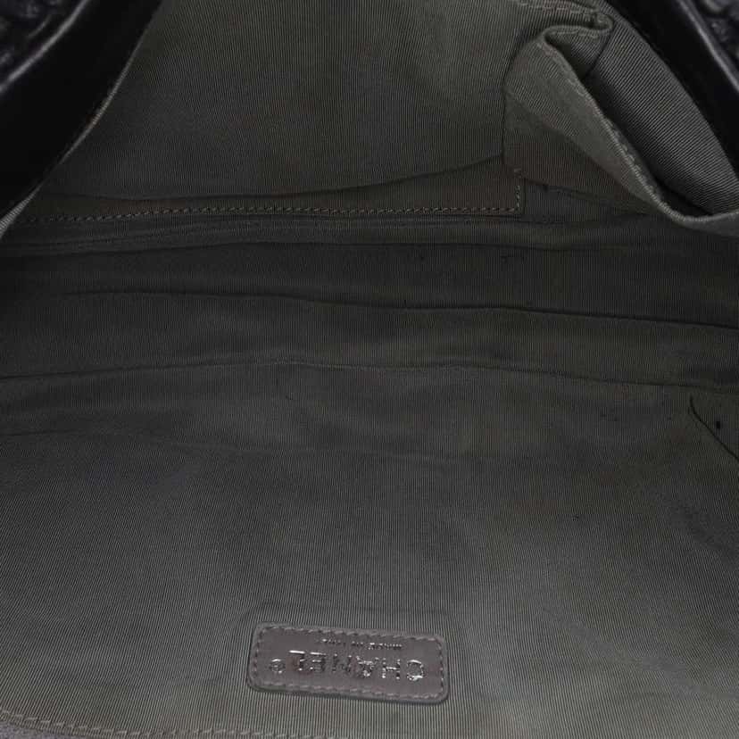 Chanel Jumbo Quilted Calfskin Ultra Stitch Flap Black Leather Good condition - Model View