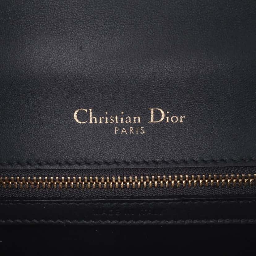 Dior Small Metallic Patent Microcannage Diorama Flap Silver Leather Good condition - Box View