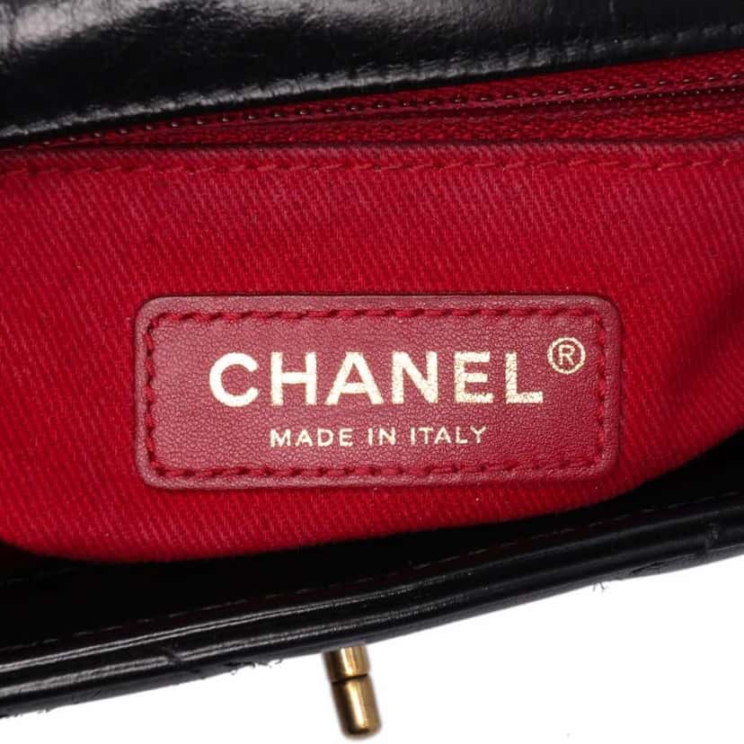 Chanel Small Chevron Aged Calfskin Coco Top Handle Bag Black Leather Good condition - Box View