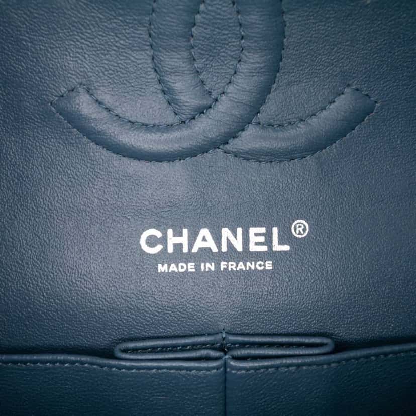 Chanel Medium Classic Lambskin Double Flap Blue Leather Good condition - Box View