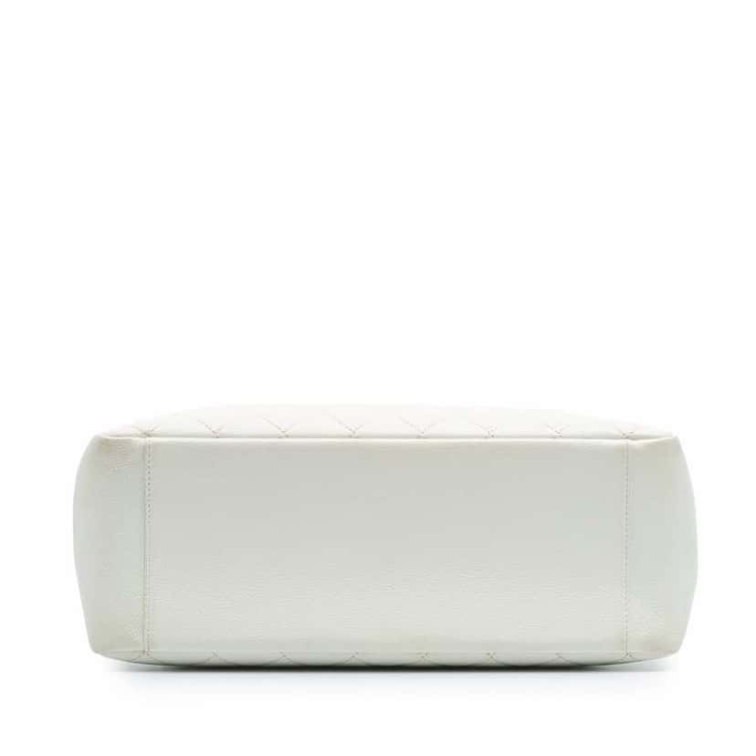 Chanel Caviar Grand Shopping Tote White Leather Good condition - Inside View
