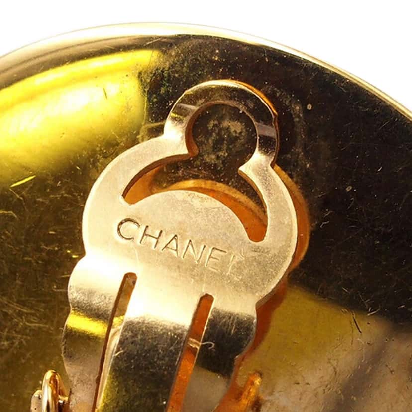 Chanel Gold Plated CC Button Clip On Earrings Gold Metal Good condition - Back View
