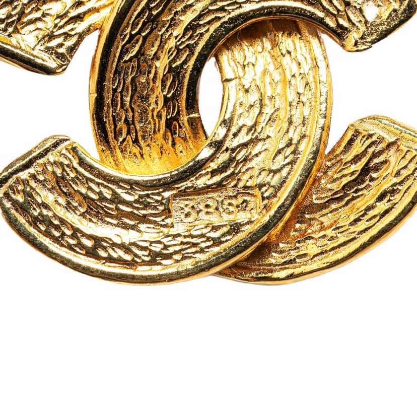 Chanel Gold Plated Quilted CC Pendant Necklace Gold Metal Good condition - Box View