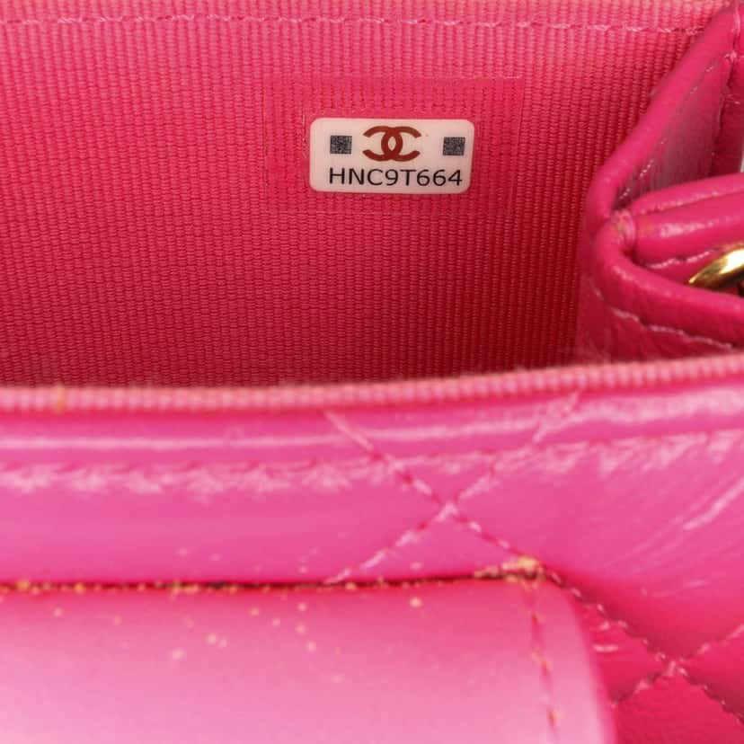 Chanel CC Quilted Lambskin Flap Clutch On Chain Pink Leather Good condition - Box View