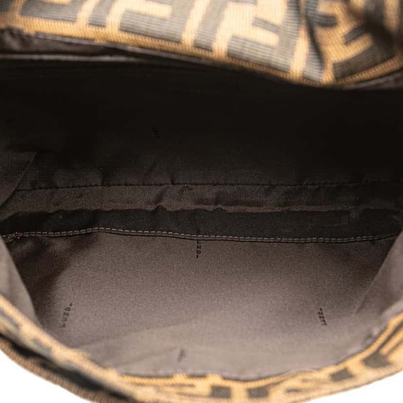 Fendi Zucca Canvas Shoulder Bag Brown Canvas Good condition - Model View