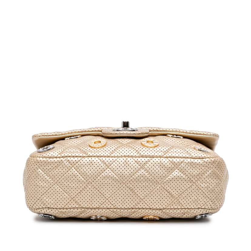 Chanel Paris-Dubai Small Perforated Metallic Lambskin Medals Flap Gold Leather Good condition - Inside View