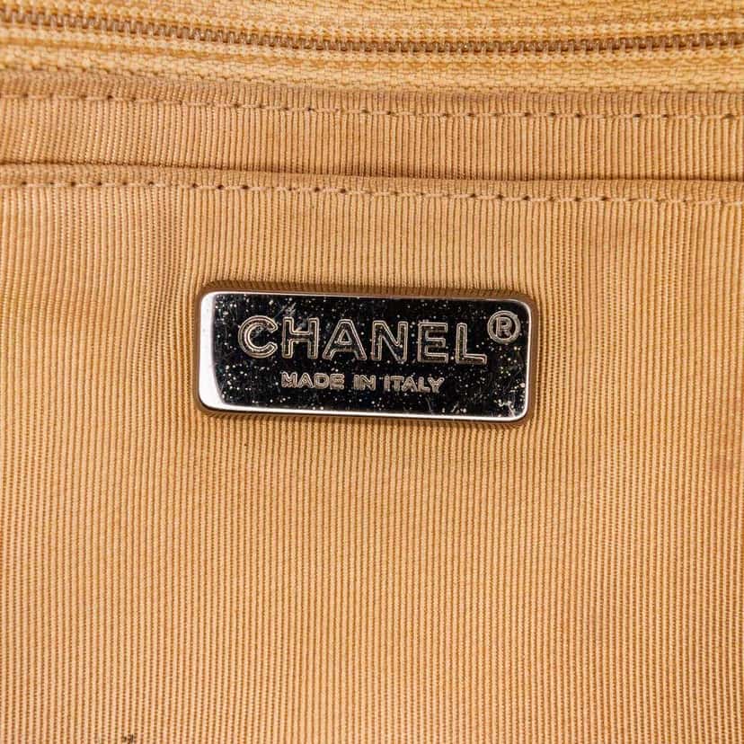 Chanel Paris-Dubai Small Perforated Metallic Lambskin Medals Flap Gold Leather Good condition - Box View