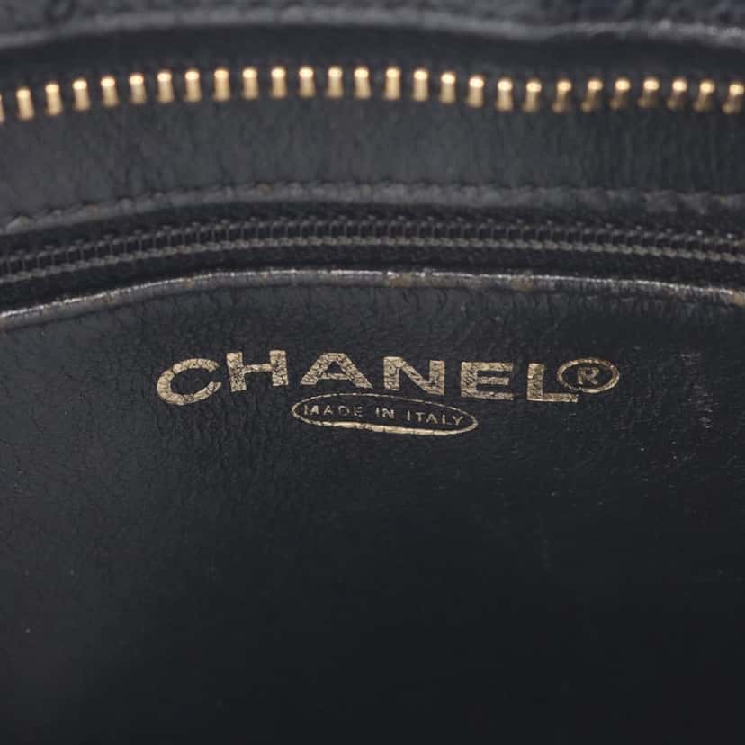 Chanel Caviar Medallion Tote Black Leather Good condition - Box View