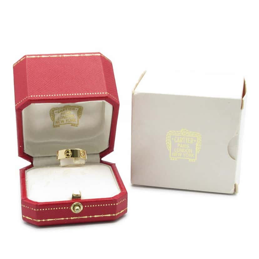 Cartier 18K Yellow Gold Classic Love Ring Gold Gold Good condition - Box View