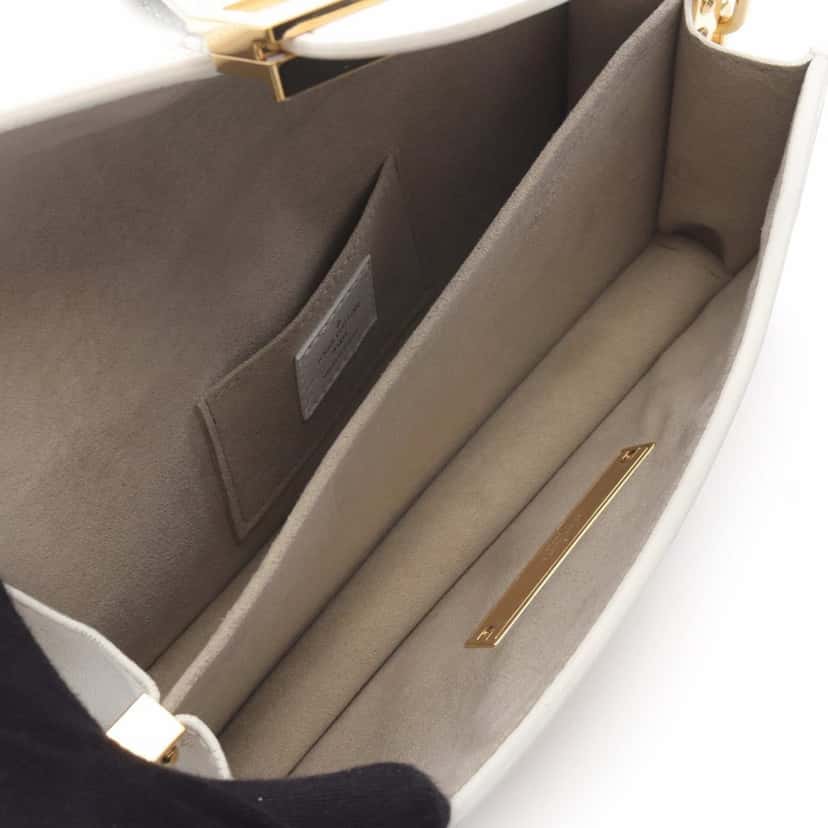 Louis Vuitton Monogram Dauphine Broderie East West White Leather Good condition - Inside View