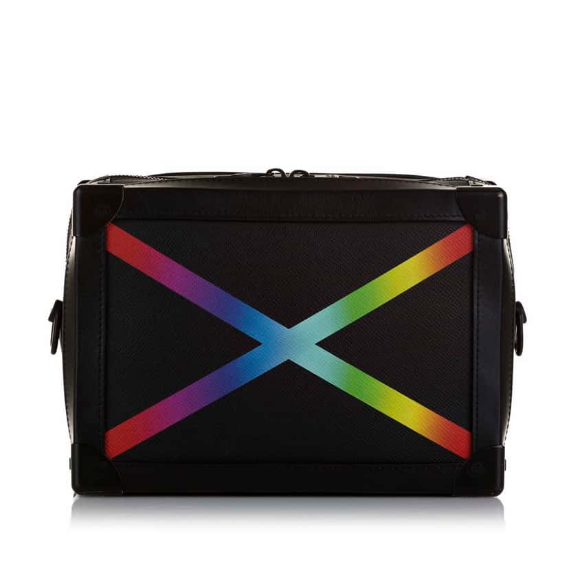 Louis Vuitton Taiga Rainbow Soft Trunk Black Leather Good condition - Front View