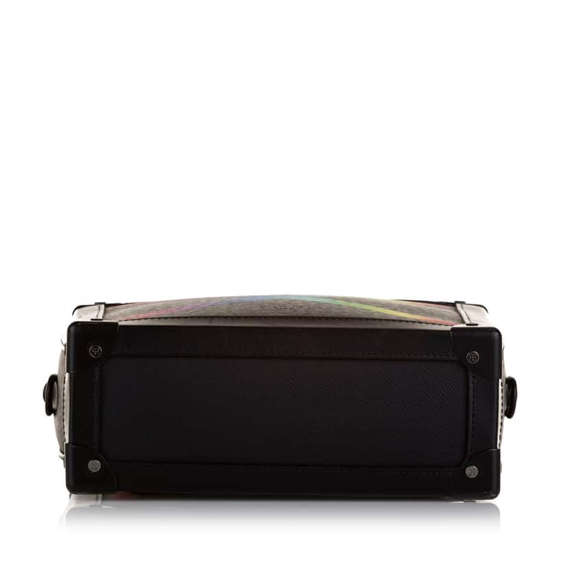 Louis Vuitton Taiga Rainbow Soft Trunk Black Leather Good condition - Model View
