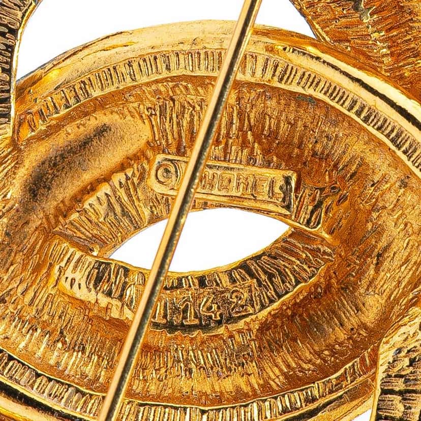 Chanel Gold Plated CC Quilted Brooch Gold Metal Good condition - Inside View