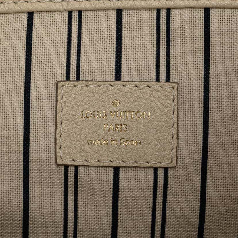 Louis Vuitton Monogram Empreinte Artsy MM White Leather Good condition - Box View