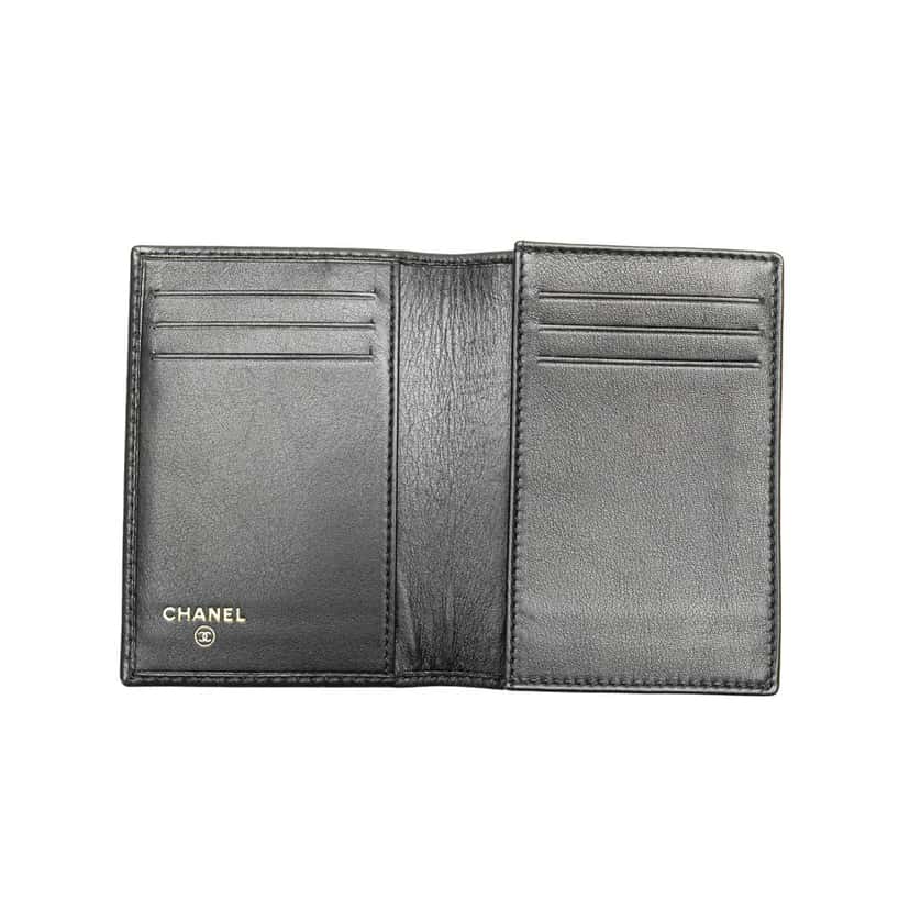 Chanel CC Calfskin Bifold Card Holder Black Leather Good condition - Model View