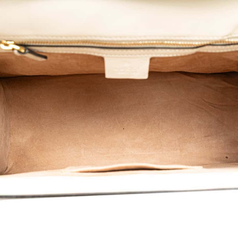 Gucci Medium Leather Sylvie Top Handle Bag White Leather Good condition - Model View