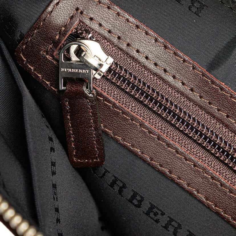Burberry House Check Canvas Crossbody Brown Canvas Good condition - Box View