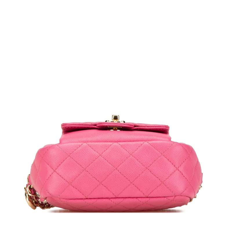 Chanel Quilted Caviar CC Day Camera Bag Pink Leather Very good condition - Inside View