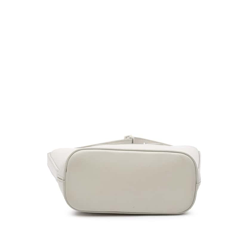 Celine Small Smooth Calfskin Cuir Triomphe Bucket Bag Grey Leather Good condition - Inside View