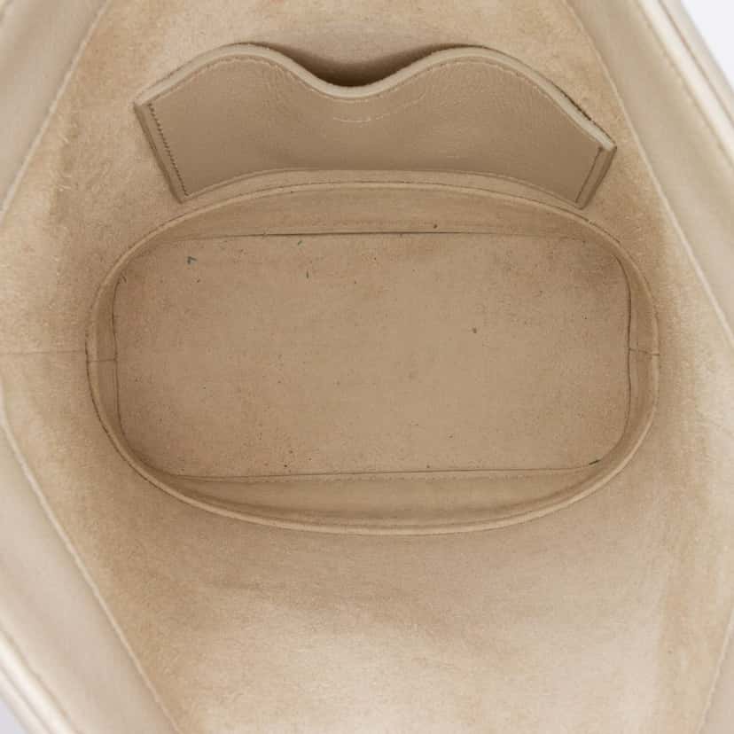 Celine Small Smooth Calfskin Cuir Triomphe Bucket Bag Grey Leather Good condition - Model View