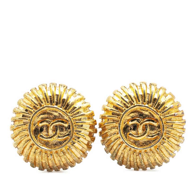 Chanel Gold Plated CC Round Clip On Earrings Gold Metal Good condition - Front View