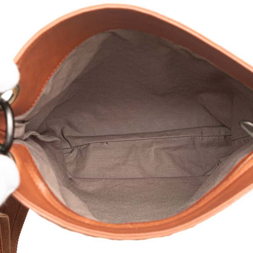Bottega Veneta Leather Intrecciato Crossbody Brown Leather Very good condition - Model View