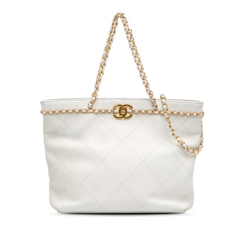 Chanel Quilted Calfskin CC Lock Chain Shopping Tote White Leather Good condition - Front View