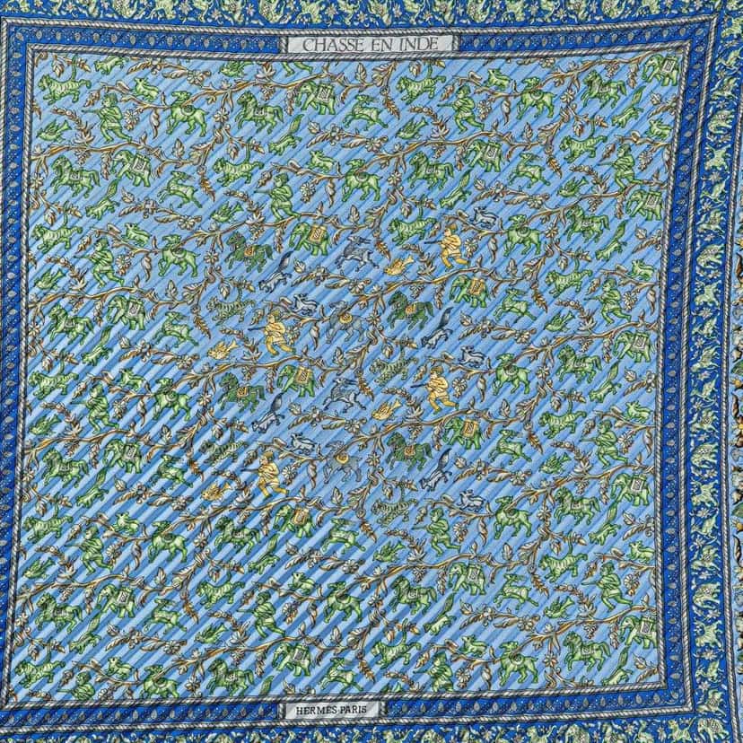 Hermès Chasse En Inde Silk Plisse Scarf Blue Silk Very good condition - Back View
