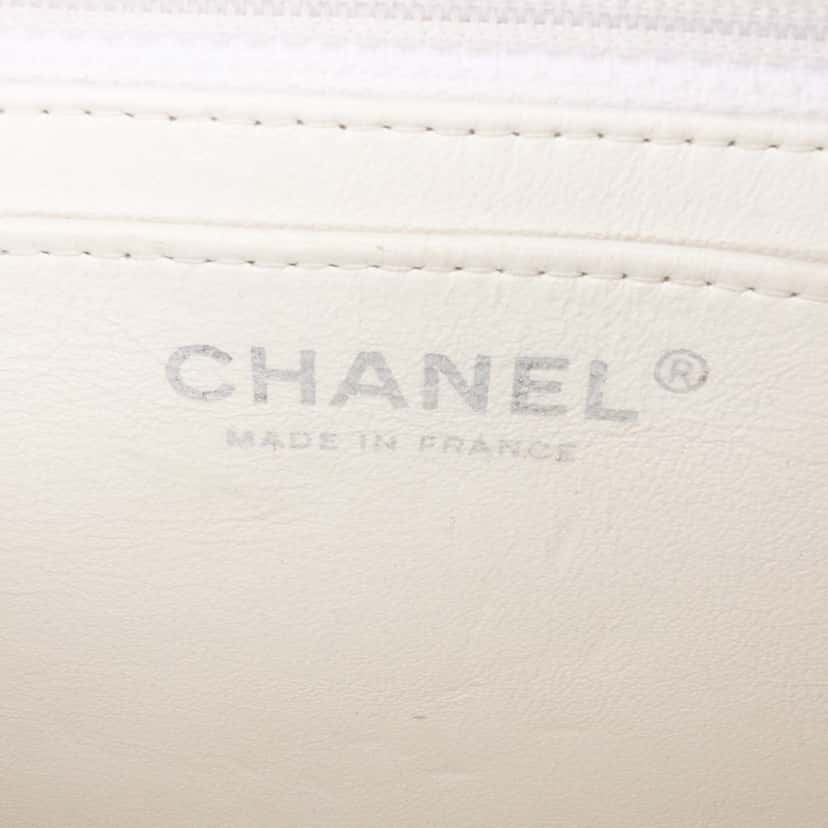 Chanel Jumbo Classic Caviar Double Flap White Leather Good condition - Box View