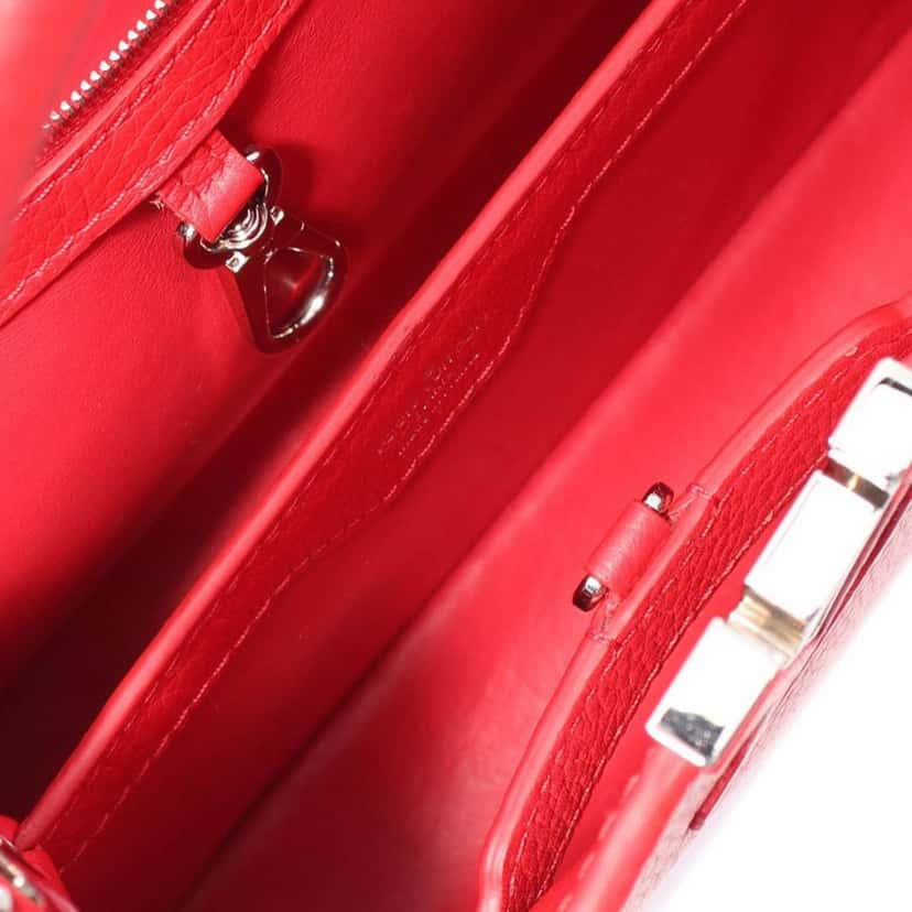 Louis Vuitton Taurillon Capucines BB Red Leather Good condition - Inside View