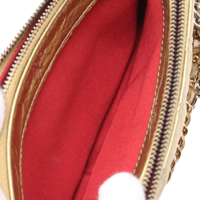 Chanel Quilted Metallic Aged Calfskin Gabrielle Clutch With Chain Gold Leather Good condition - Inside View