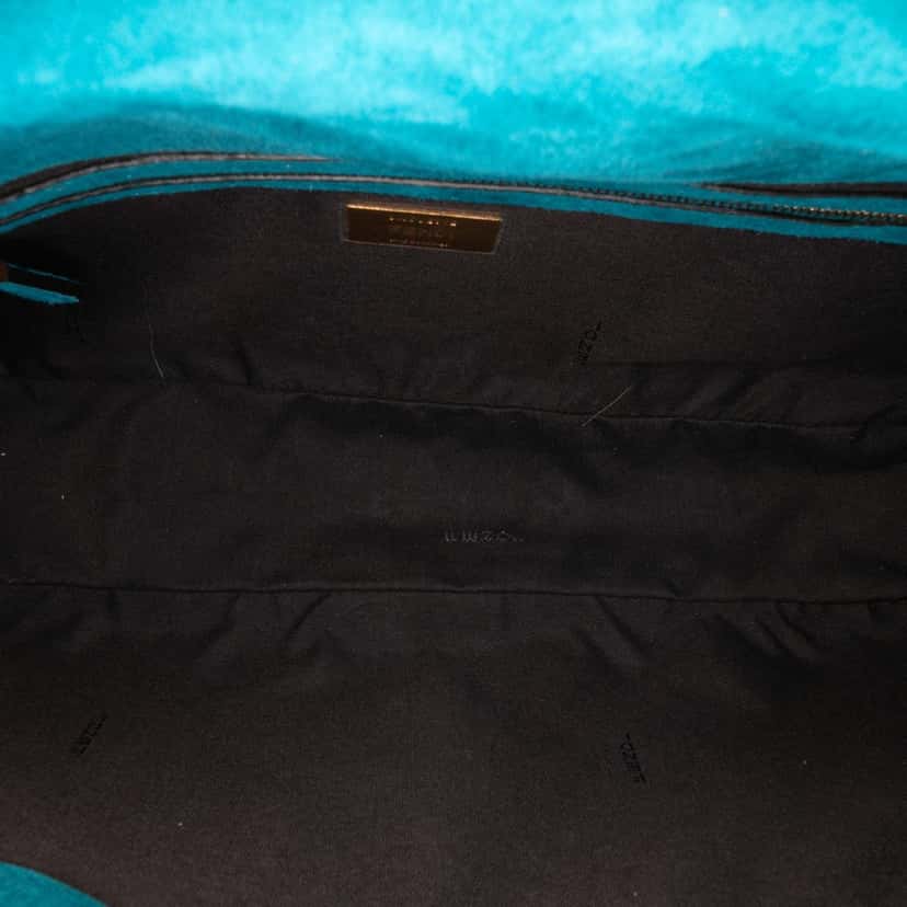 Fendi Large Suede Chamois Baguette Satchel Blue Leather Good condition - Model View
